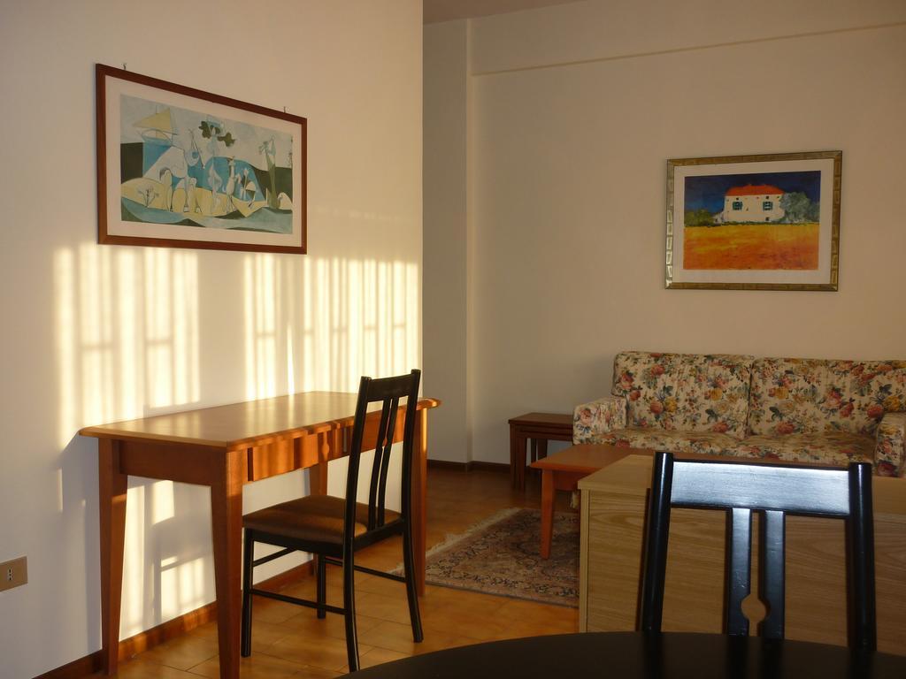 Eur Nir Residence Rom Zimmer foto